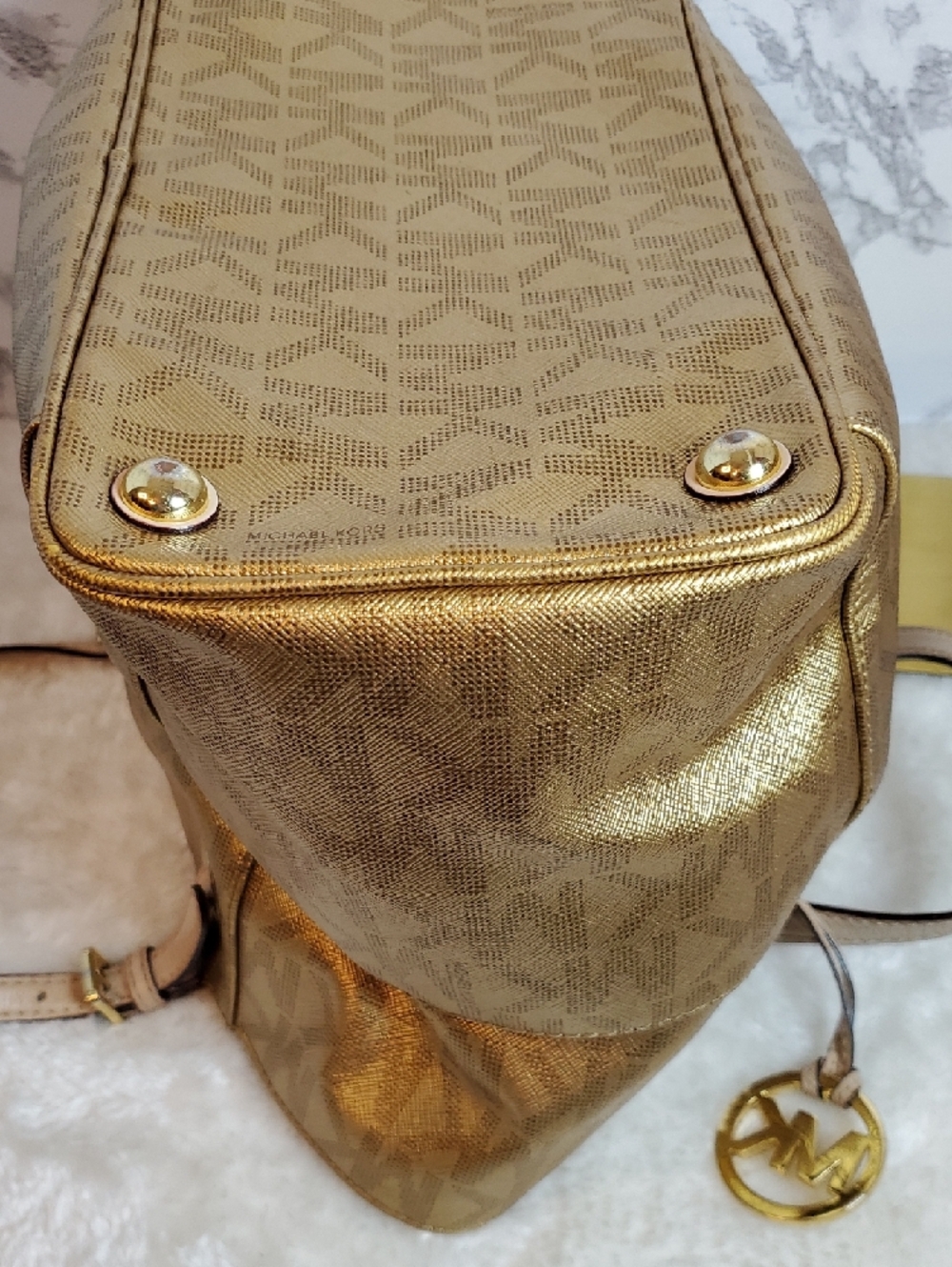 Michael Kors Gold Metallic Jet Set East West MK Logo Tote - Picture 11 of 14